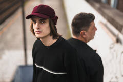 Adriaan Van aken Holden Caulfield Vangen
(eigenlijk gewoon naar huis willen)